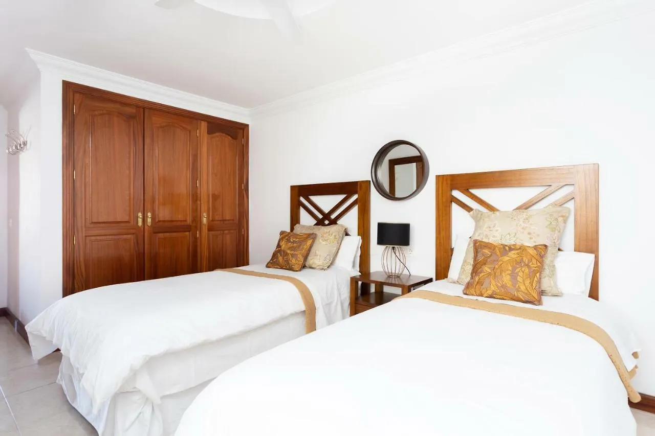 Rooms & Suites Balcony 3D Arrecife